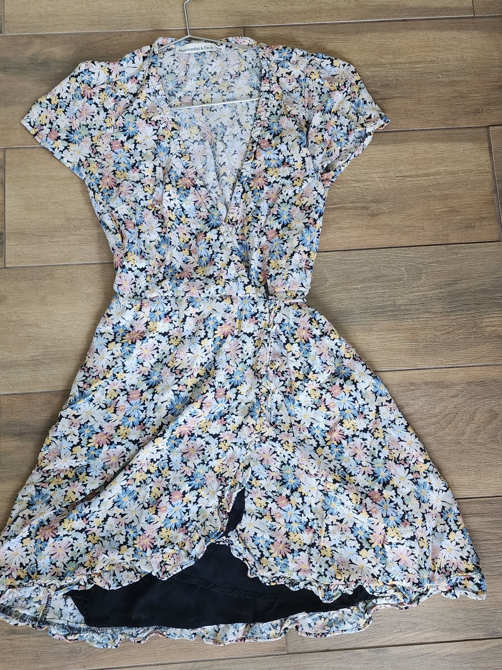 Abercrombie & Fitch Floral Wrap Mini Dress XXSP Viscose Lined Garden Feminine
